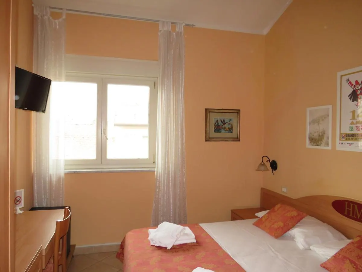 Hotel Massimo Виареджо 3*,  Италия