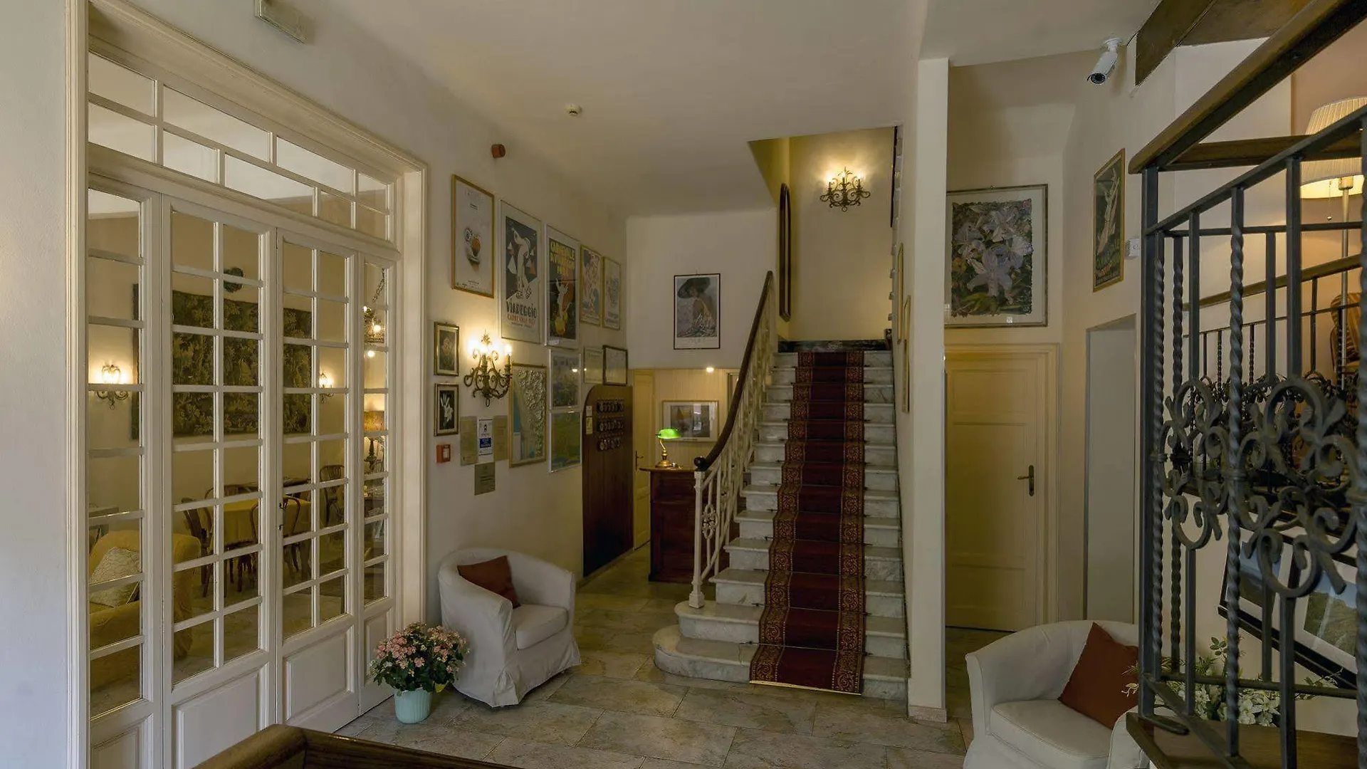 Hotel Massimo Виареджо