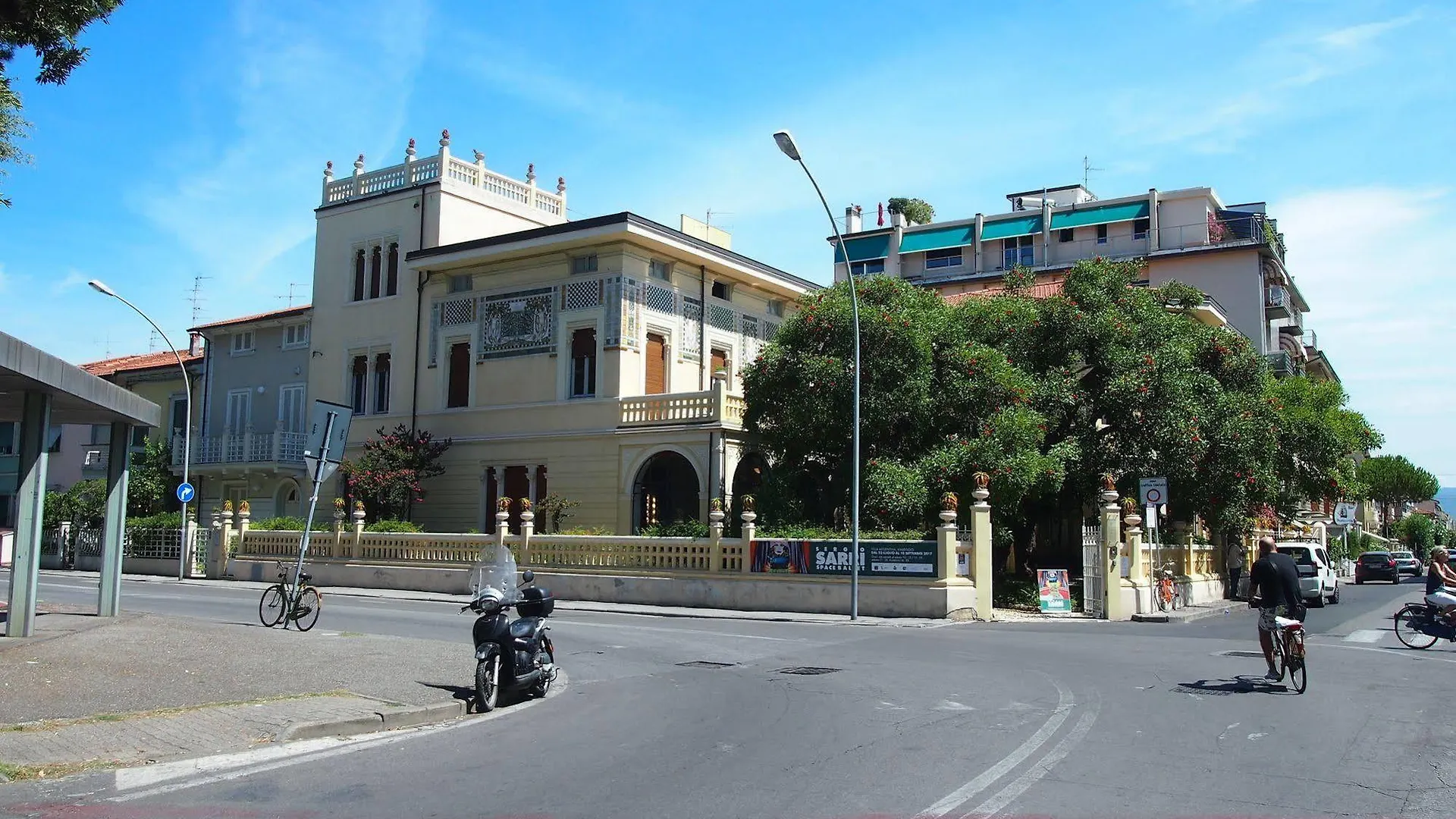 Hotel Massimo Виареджо