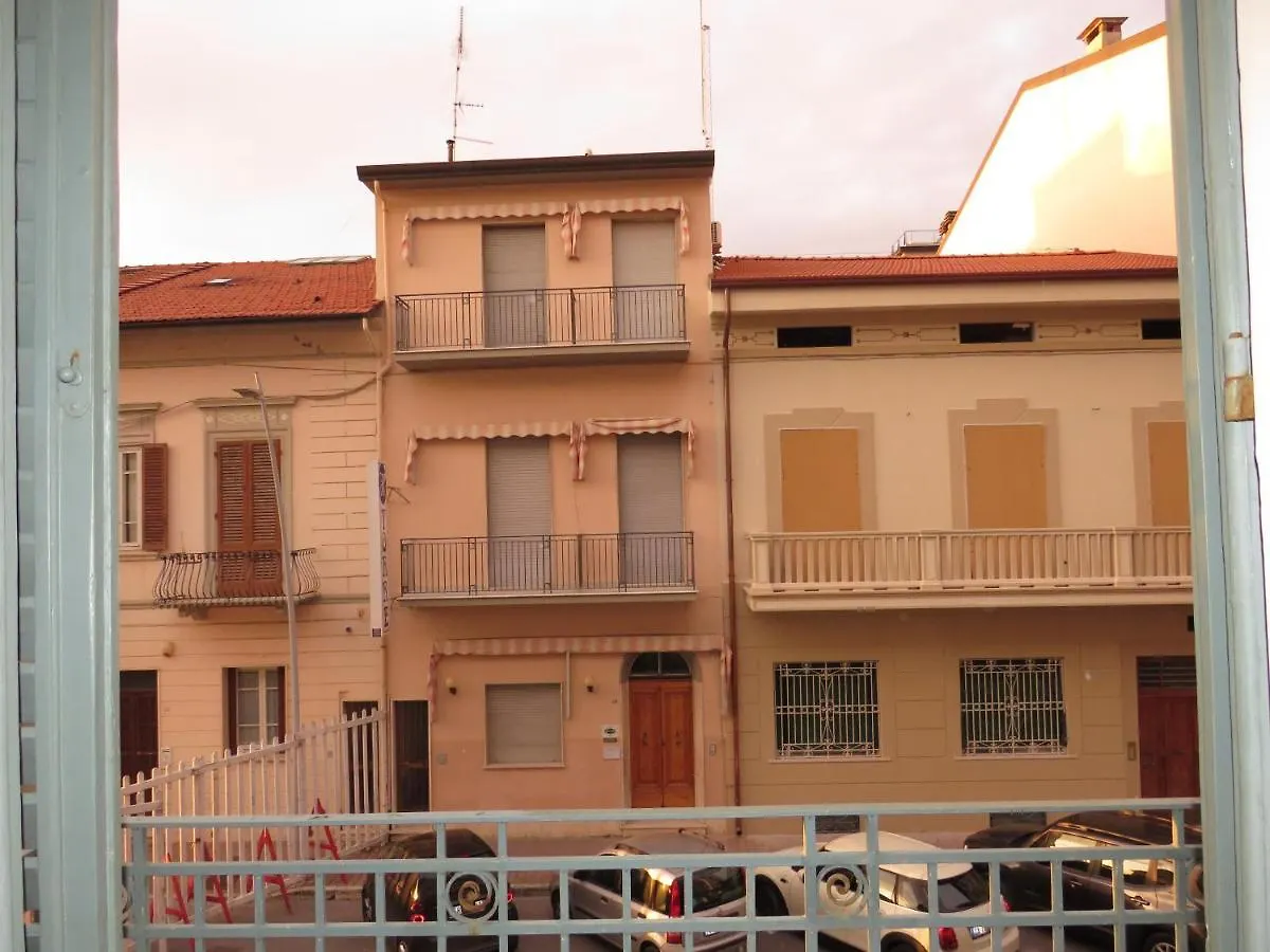 Hotel Massimo Viareggio 3*,  Italy