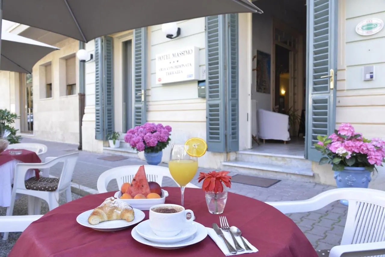 ***  Hotel Massimo Viareggio Italy